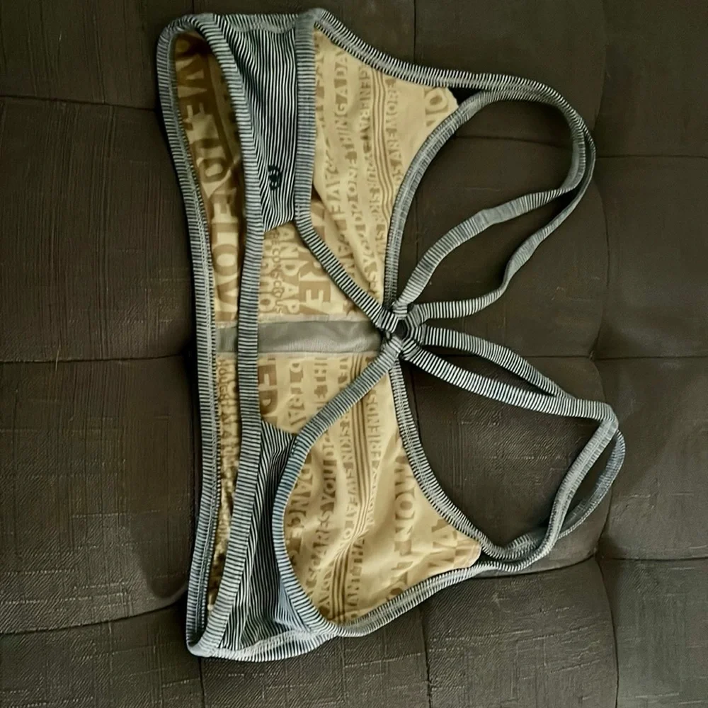 Two lululemon strappy sports bra ~ sizes 4 and 6 ~ EUC - Picture 3 of 11